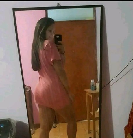 Nacktes geleaktes OnlyFans-Foto von Bellastar25