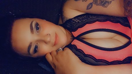 Nacktes geleaktes OnlyFans-Foto von Lowkeyluna