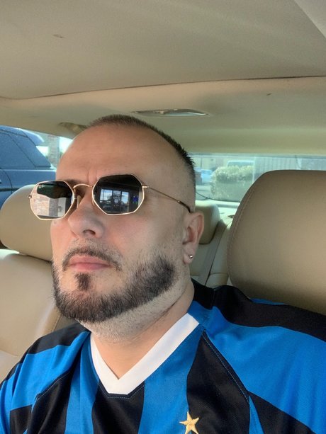 Nacktes geleaktes OnlyFans-Foto von Mike