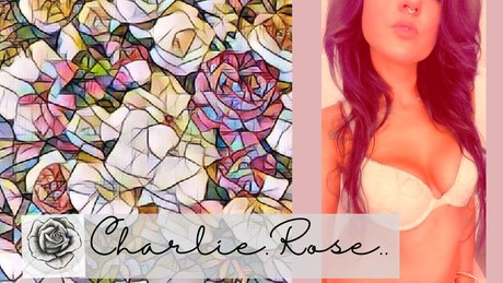 Nacktes geleaktes OnlyFans-Foto von Charlierose