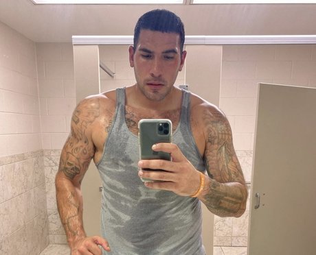 Nacktes geleaktes OnlyFans-Foto von Daniel Napolitano