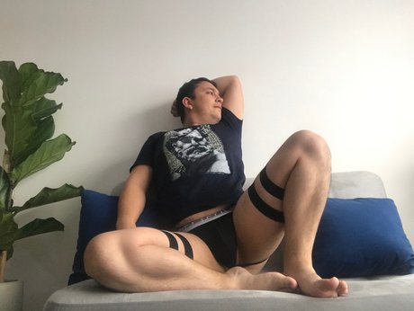 Nacktes geleaktes OnlyFans-Foto von Andy