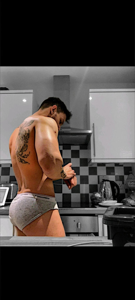 Nacktes geleaktes OnlyFans-Foto von Andrade30uk