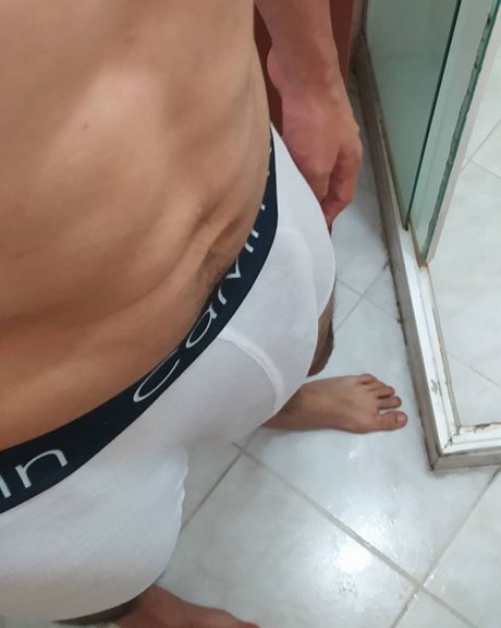 Nacktes geleaktes OnlyFans-Foto von Miguelmazo193
