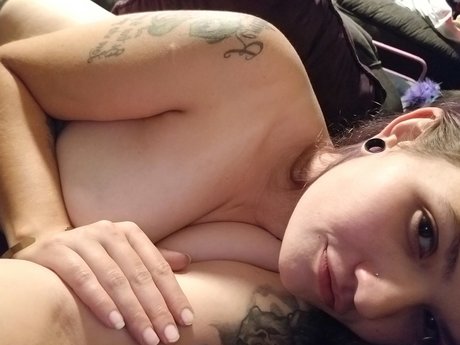 Nacktes geleaktes OnlyFans-Foto von Midnight
