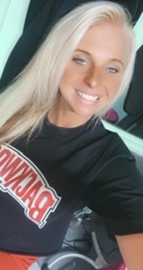 Nacktes geleaktes OnlyFans-Foto von Barbiegirl4u