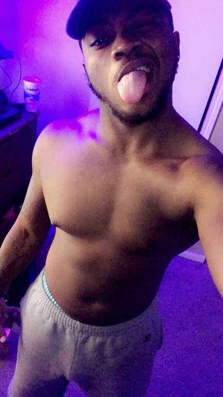 Nacktes geleaktes OnlyFans-Foto von Unck