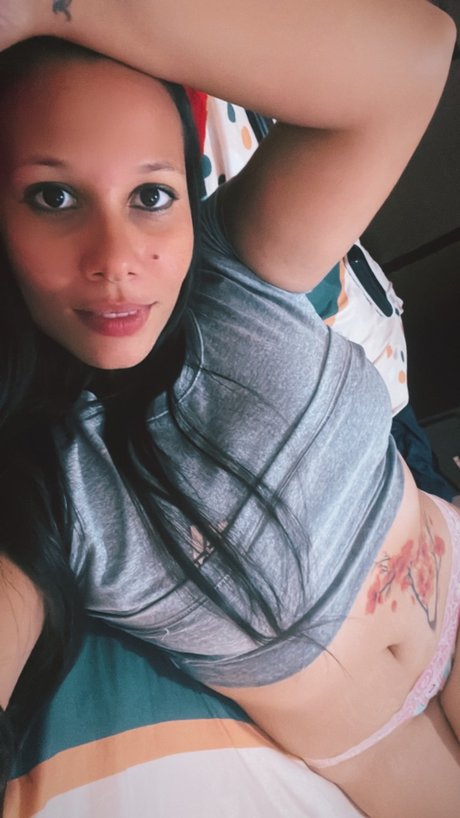 Nacktes geleaktes OnlyFans-Foto von Mimadita Linda
