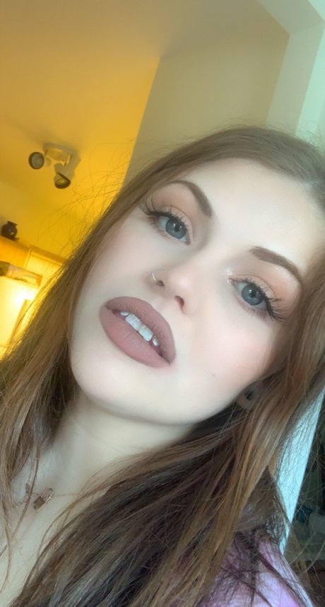 Nacktes geleaktes OnlyFans-Foto von Mommy Milkers 