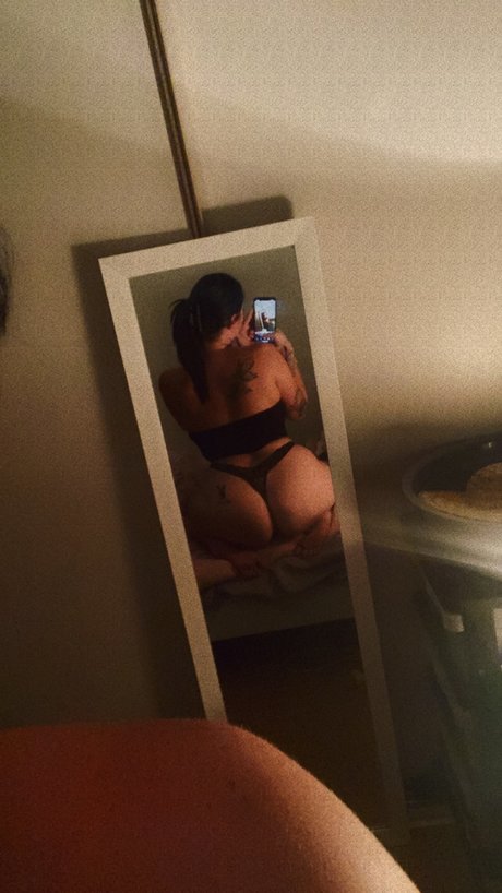 Nacktes geleaktes OnlyFans-Foto von Chanel