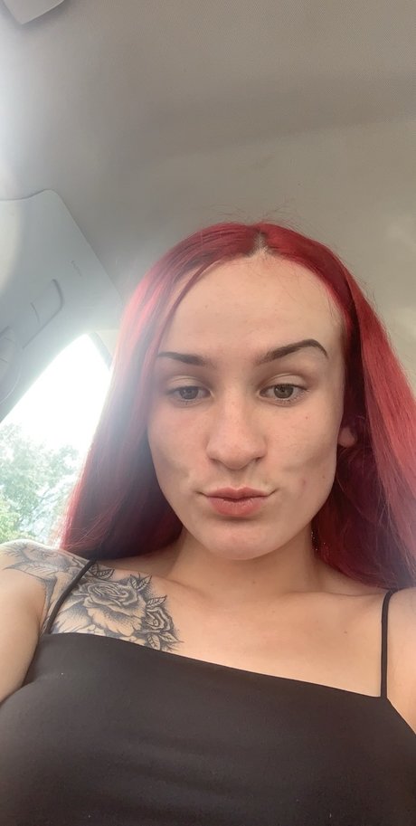 Nacktes geleaktes OnlyFans-Foto von Carly