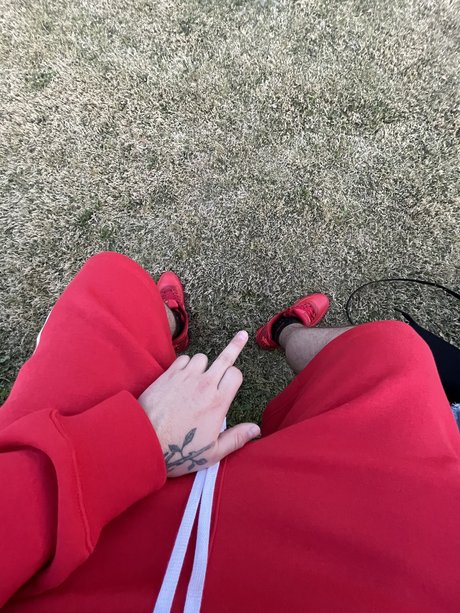 Nacktes geleaktes OnlyFans-Foto von Joey Ortiz