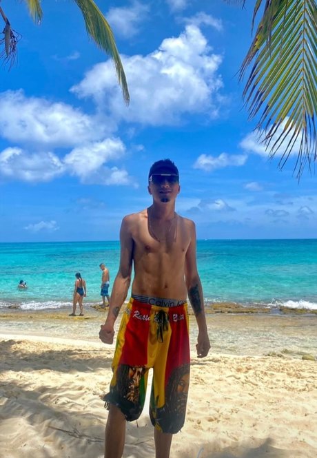 Nacktes geleaktes OnlyFans-Foto von Cdanielrodriguez