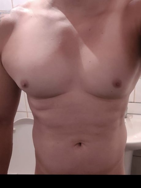 Nacktes geleaktes OnlyFans-Foto von Carlos