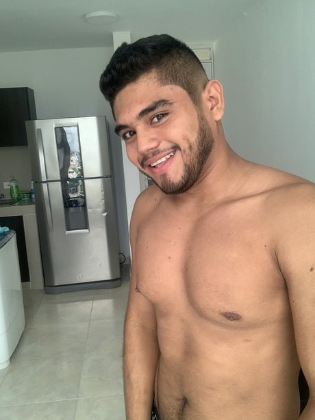 Nacktes geleaktes OnlyFans-Foto von Andrs Moreno