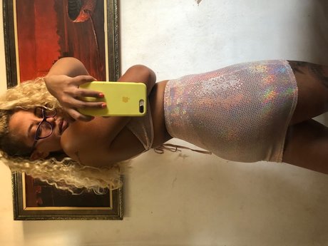 Nacktes geleaktes OnlyFans-Foto von Winona