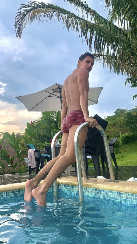 Nacktes geleaktes OnlyFans-Foto von Yoel Lalo