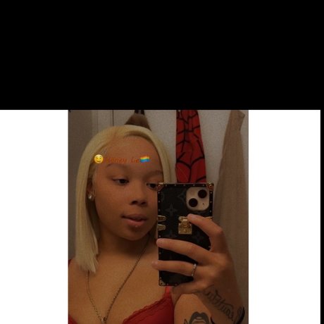 Nacktes geleaktes OnlyFans-Foto von Le Lee