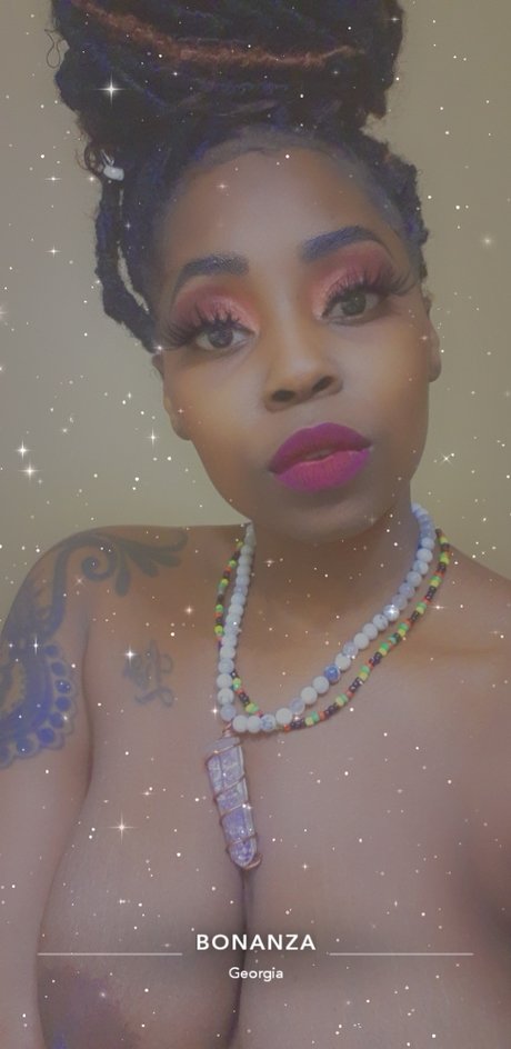 Nacktes geleaktes OnlyFans-Foto von Maxxx