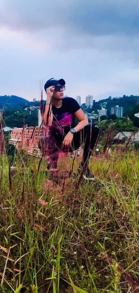 Nacktes geleaktes OnlyFans-Foto von Jhonhood