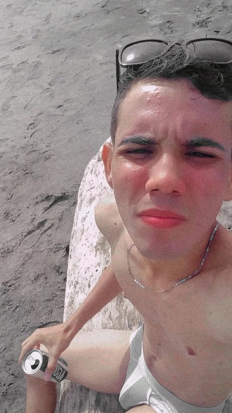 Nacktes geleaktes OnlyFans-Foto von Camilo Bq