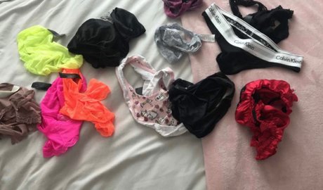 Nacktes geleaktes OnlyFans-Foto von  Your Secret Gf  Sexting Now 