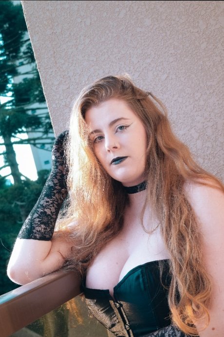 Nacktes geleaktes OnlyFans-Foto von Clare