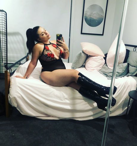 Nacktes geleaktes OnlyFans-Foto von Miss Bambi