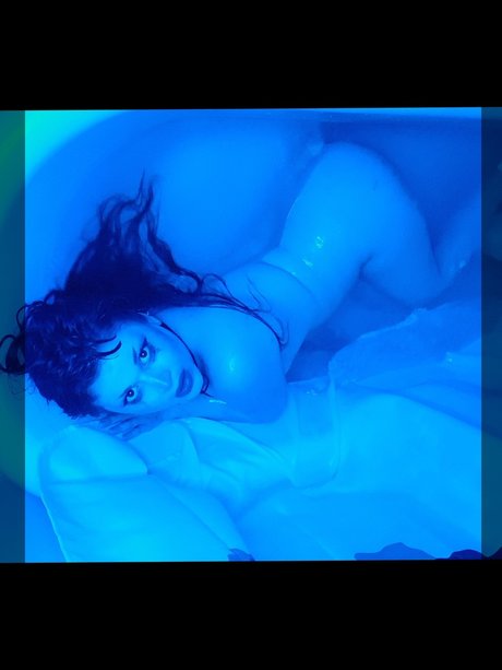 Nacktes geleaktes OnlyFans-Foto von Miss Alayna Smittin