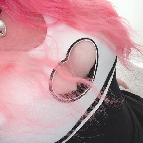 Nacktes geleaktes OnlyFans-Foto von Jembentonfree