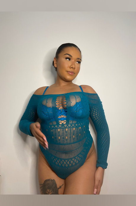 Nacktes geleaktes OnlyFans-Foto von Ivoryvalentine