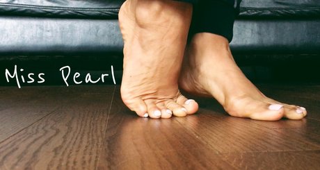 Nacktes geleaktes OnlyFans-Foto von Misspearl