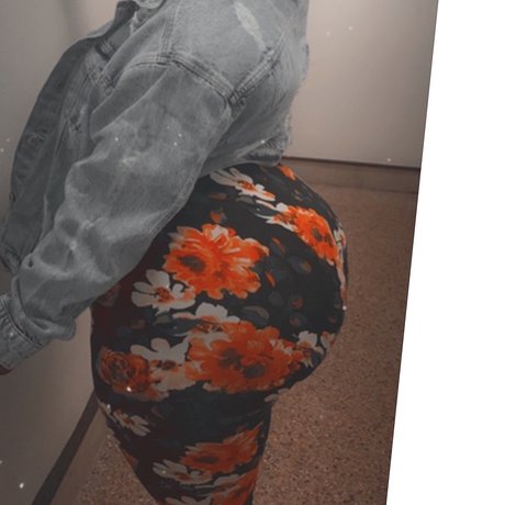 Nacktes geleaktes OnlyFans-Foto von Kara