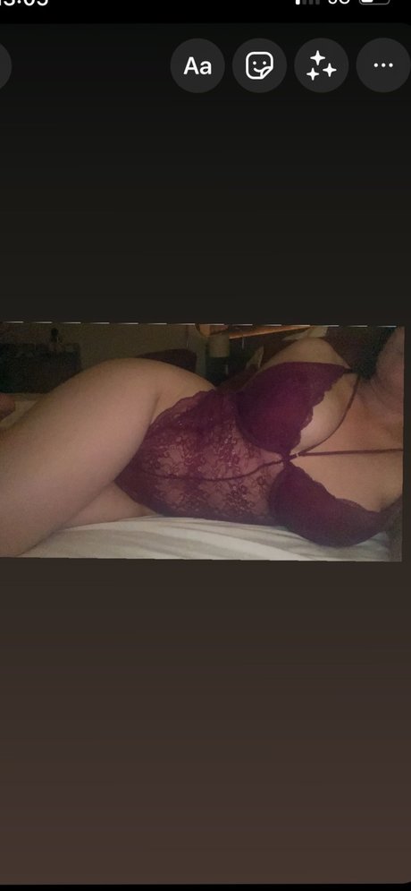 Nacktes geleaktes OnlyFans-Foto von Candi Valentin