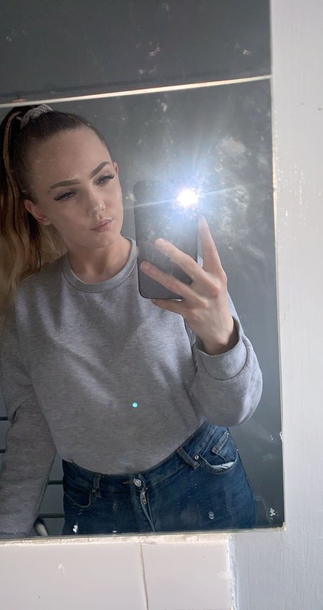 Nacktes geleaktes OnlyFans-Foto von Diana
