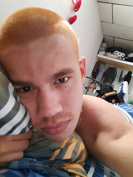 Nacktes geleaktes OnlyFans-Foto von Carlos Lanz
