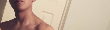 Nacktes geleaktes OnlyFans-Foto von Jessy James Ecu