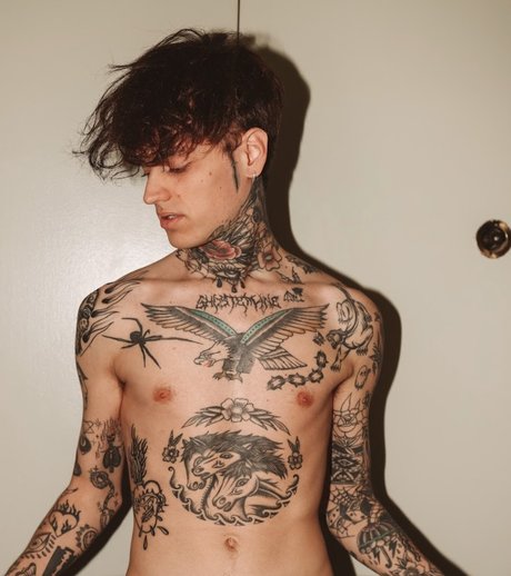 Nacktes geleaktes OnlyFans-Foto von Aaron 
