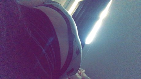 Nacktes geleaktes OnlyFans-Foto von Jenni 