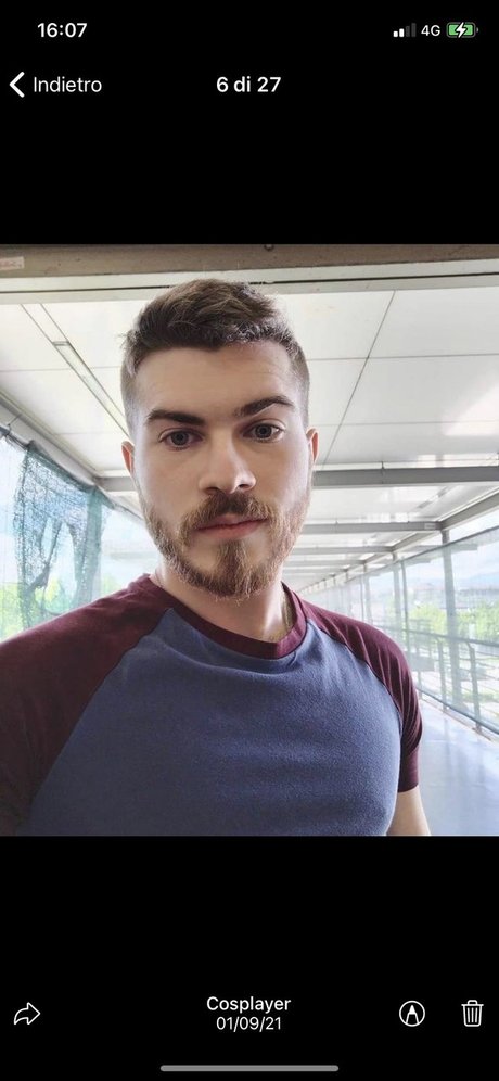 Nacktes geleaktes OnlyFans-Foto von Hotredbeard