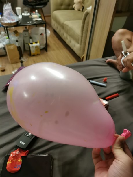 Nacktes geleaktes OnlyFans-Foto von Suthirat