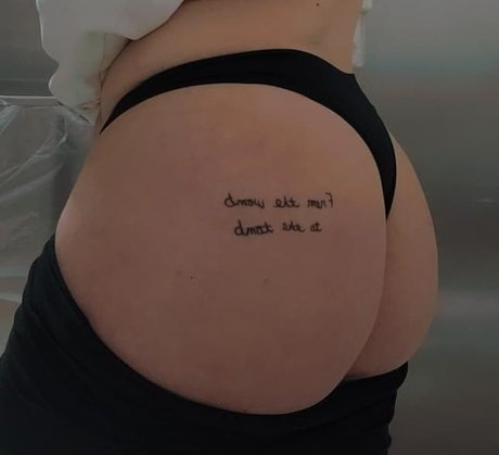 Nacktes geleaktes OnlyFans-Foto von Misstressmandy