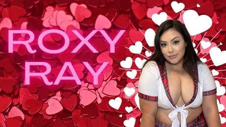 Nacktes geleaktes OnlyFans-Foto von Roxy Ray
