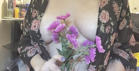 Nacktes geleaktes OnlyFans-Foto von Moannlight