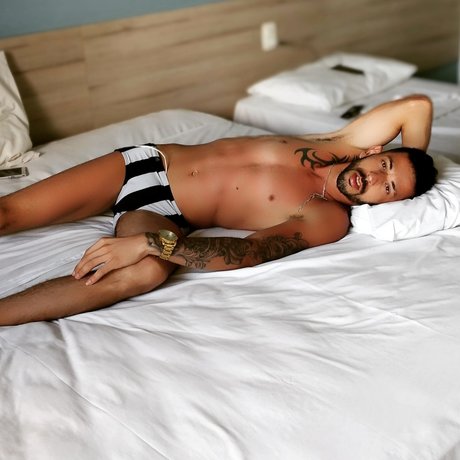 Nacktes geleaktes OnlyFans-Foto von Gabriel Victor