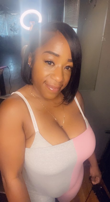 Nacktes geleaktes OnlyFans-Foto von Mjcjoyfull
