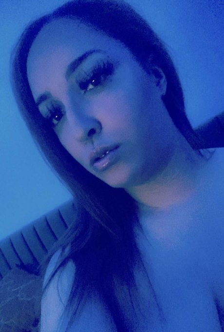 Nacktes geleaktes OnlyFans-Foto von Queen Lexxi