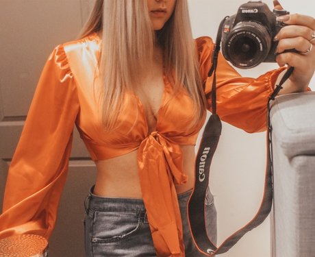 Nacktes geleaktes OnlyFans-Foto von Izzy