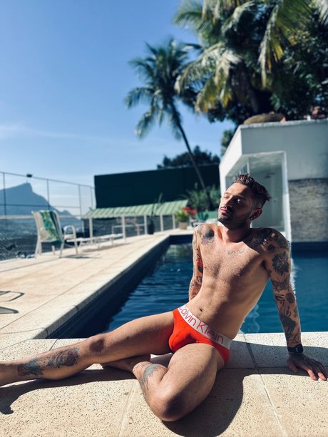 Nacktes geleaktes OnlyFans-Foto von Igor Lucios