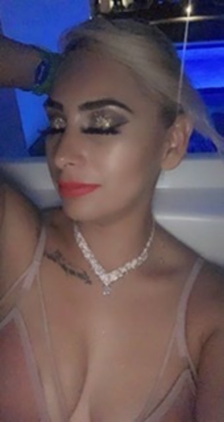 Nacktes geleaktes OnlyFans-Foto von Karla Star